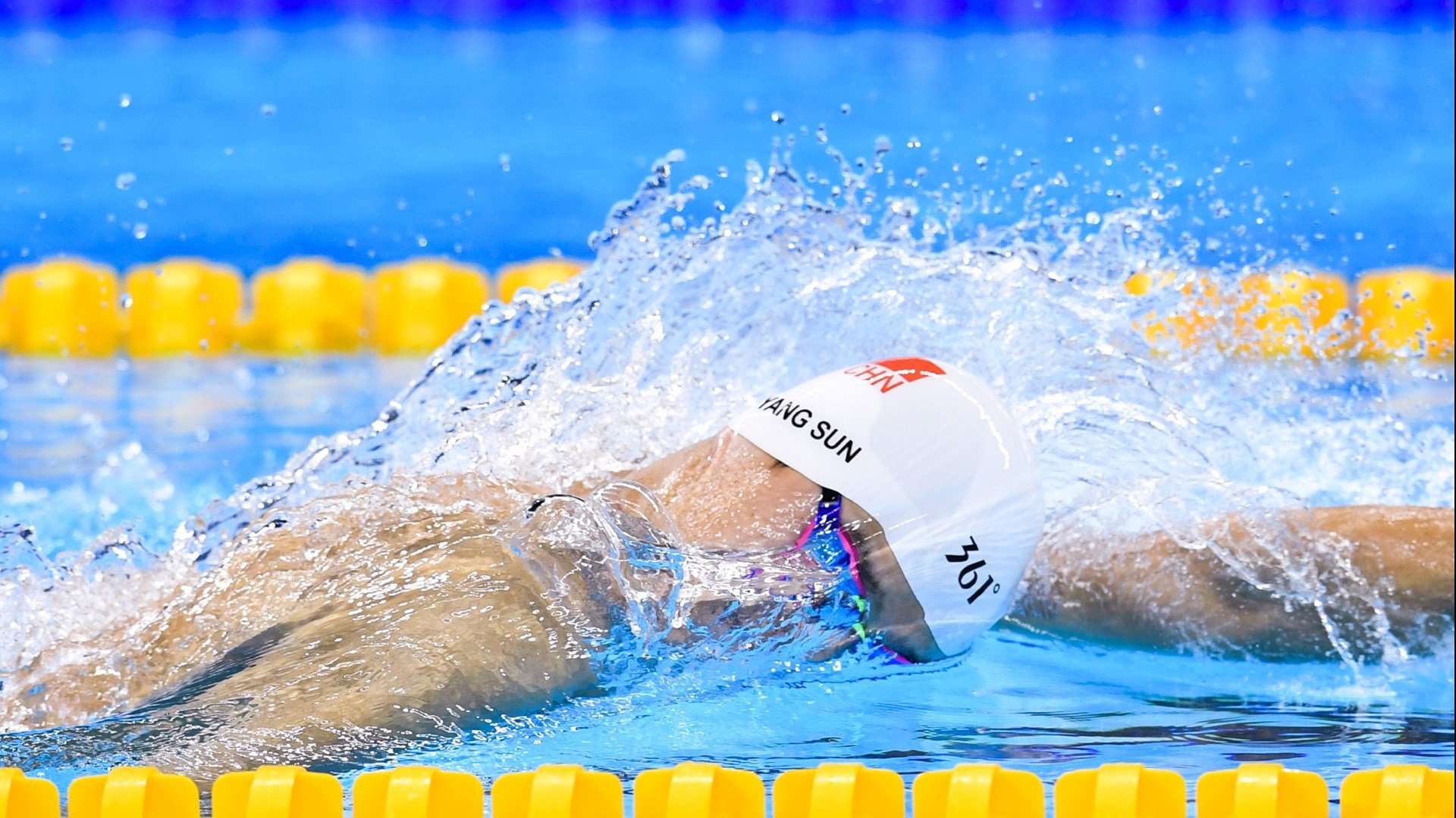 中国男排世联赛力克法国，逆境中爆发全队斗志，中国男排晋级世锦赛